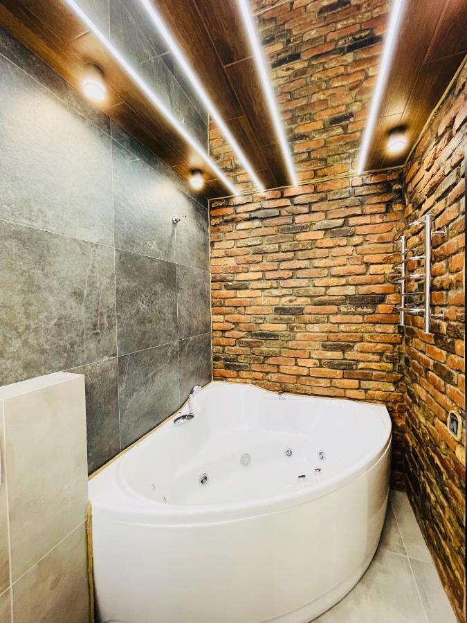 Loft В River Park З Джакузі Dnipro Exterior photo